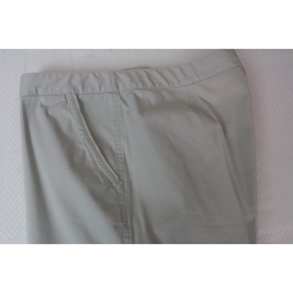 TOMMY BAHAMA Women's Pants Ellery Fit Beige Flat Front 34 x 24 - Picture 2 of 10